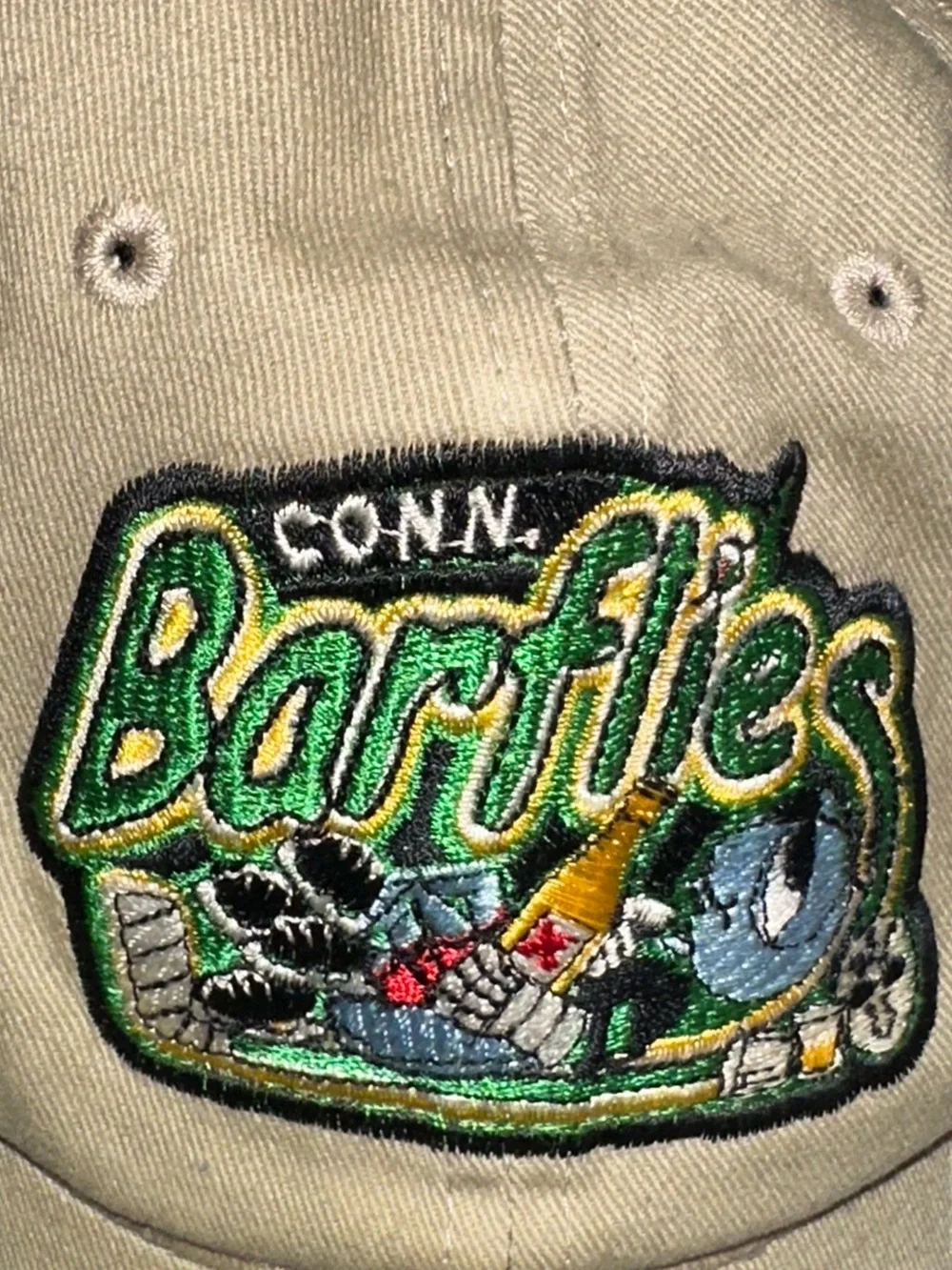 NIKE KHAKI 100%COTTON ADJUSTABLE BASEBALL HAT CAP~EMBROIDERED BEER SPORTS BARFLY